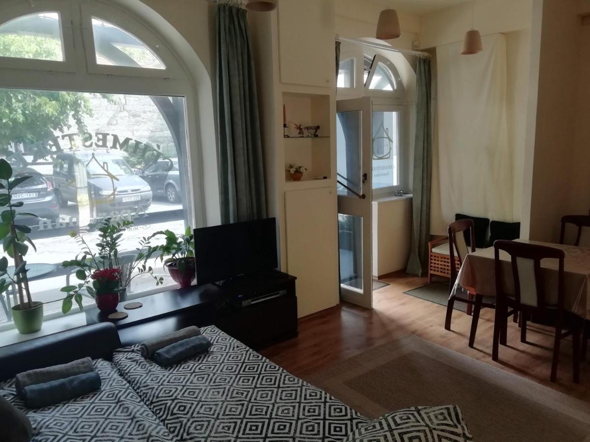 Cehmesterek Apartman Eger Luaran gambar
