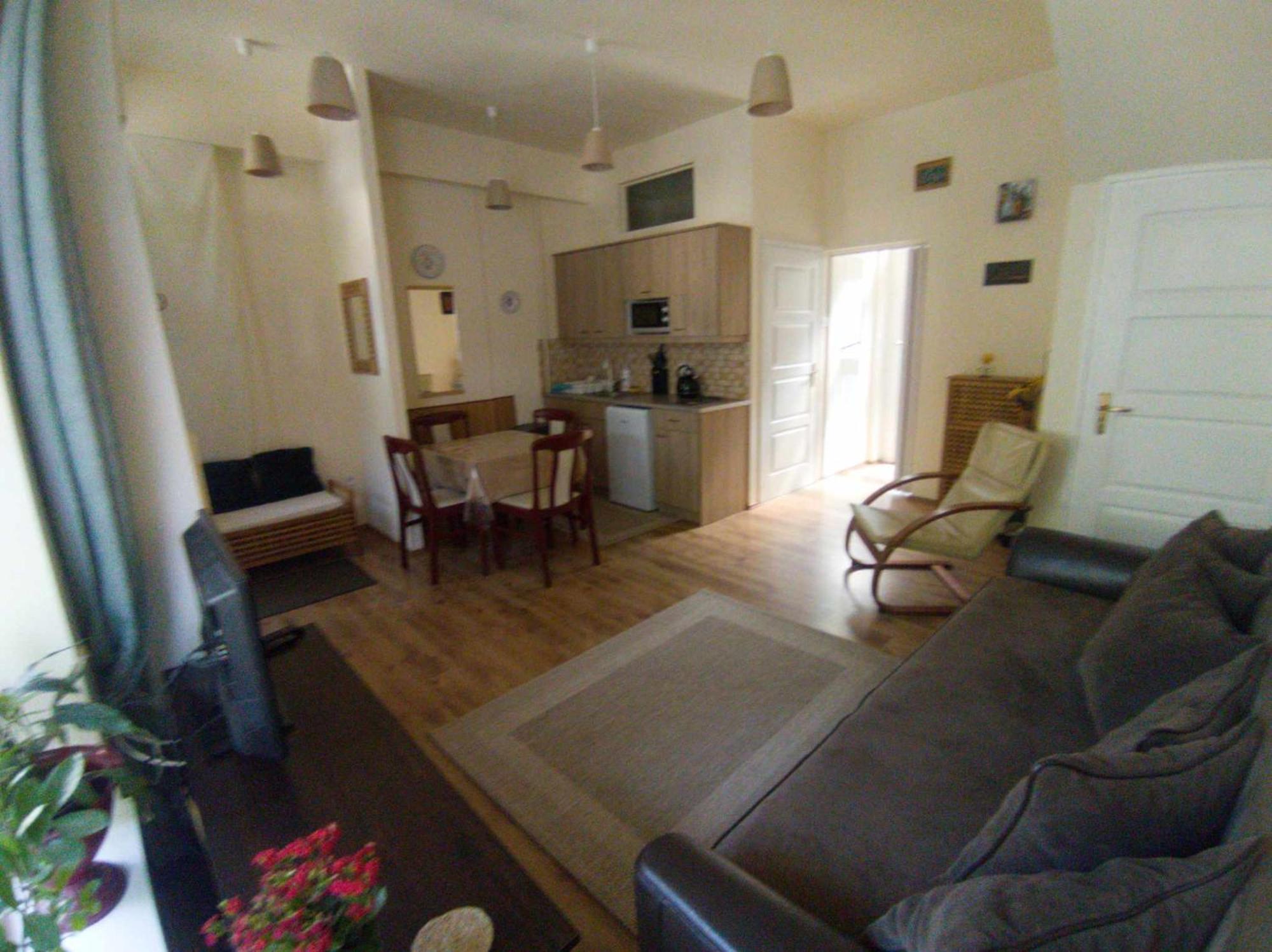 Cehmesterek Apartman Eger Luaran gambar