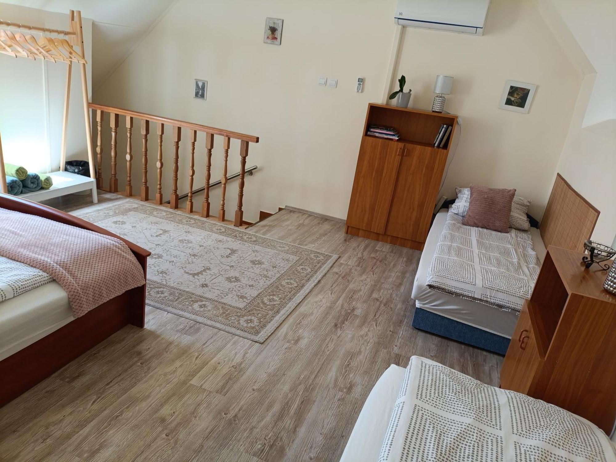 Cehmesterek Apartman Eger Luaran gambar